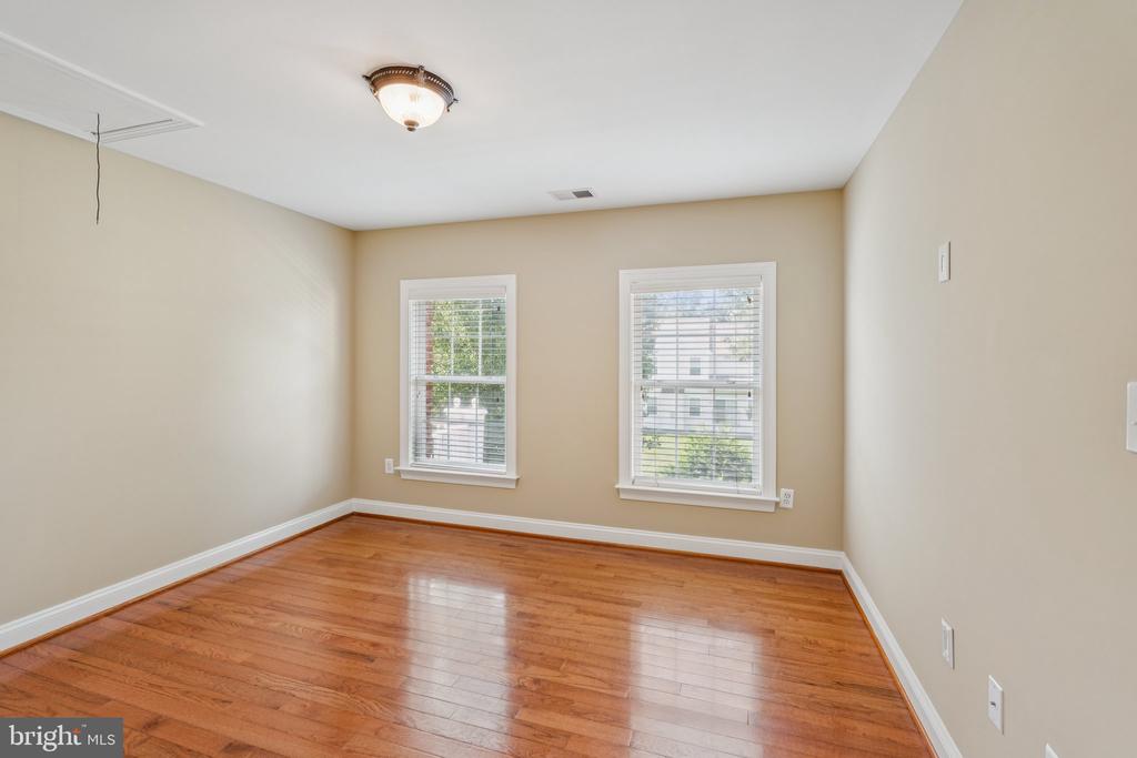 10300 POWDERHORN DR, SPOTSYLVANIA, Virginia 22553, 5 Bedrooms Bedrooms, ,3 BathroomsBathrooms,Residential,BRECKENRIDGE,10300 POWDERHORN DR,VASP2033818 MLS # VASP2033818