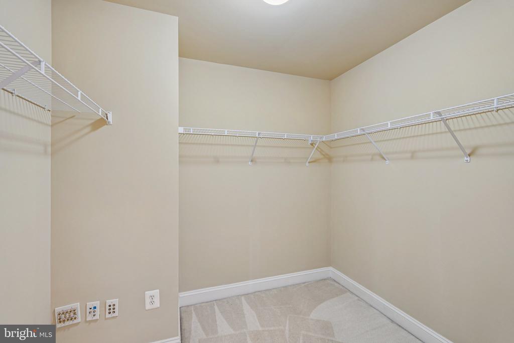 10300 POWDERHORN DR, SPOTSYLVANIA, Virginia 22553, 5 Bedrooms Bedrooms, ,3 BathroomsBathrooms,Residential,BRECKENRIDGE,10300 POWDERHORN DR,VASP2033818 MLS # VASP2033818
