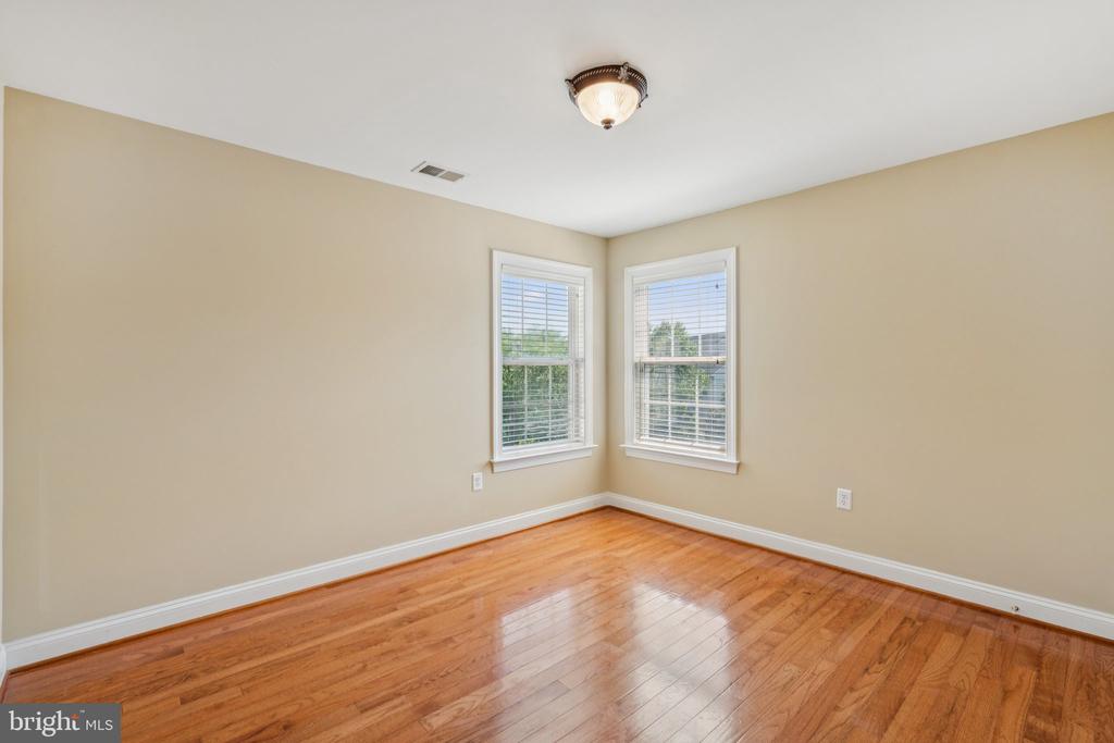 10300 POWDERHORN DR, SPOTSYLVANIA, Virginia 22553, 5 Bedrooms Bedrooms, ,3 BathroomsBathrooms,Residential,BRECKENRIDGE,10300 POWDERHORN DR,VASP2033818 MLS # VASP2033818