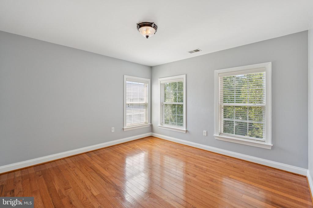 10300 POWDERHORN DR, SPOTSYLVANIA, Virginia 22553, 5 Bedrooms Bedrooms, ,3 BathroomsBathrooms,Residential,BRECKENRIDGE,10300 POWDERHORN DR,VASP2033818 MLS # VASP2033818