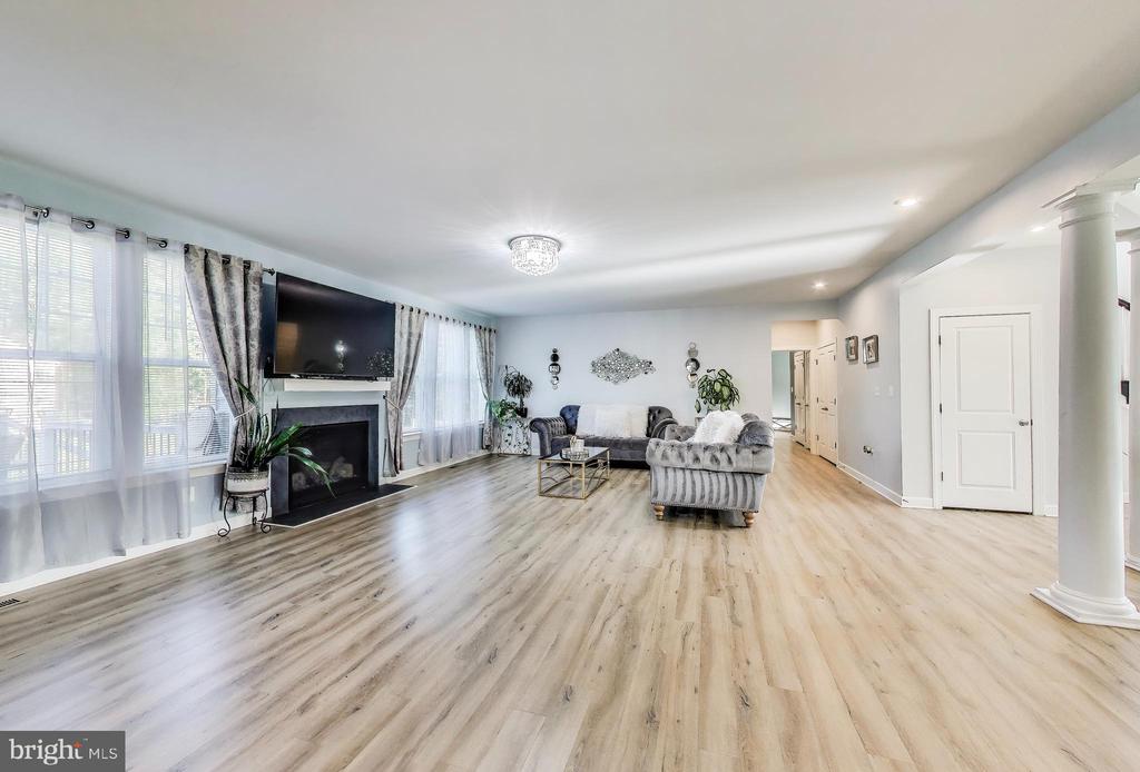 13001 WIPPLE CT, FREDERICKSBURG, Virginia 22407, 6 Bedrooms Bedrooms, ,6 BathroomsBathrooms,Residential,13001 WIPPLE CT,VASP2033910 MLS # VASP2033910