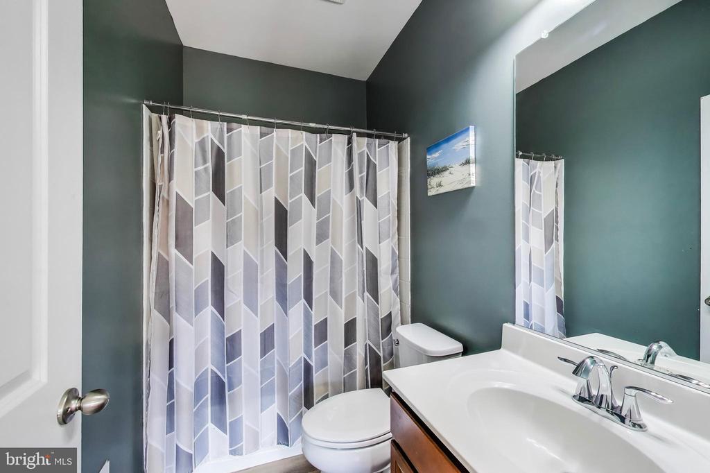 13001 WIPPLE CT, FREDERICKSBURG, Virginia 22407, 6 Bedrooms Bedrooms, ,6 BathroomsBathrooms,Residential,13001 WIPPLE CT,VASP2033910 MLS # VASP2033910