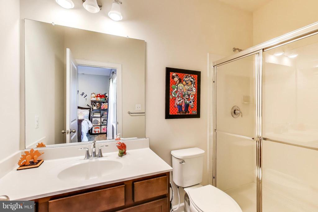 13001 WIPPLE CT, FREDERICKSBURG, Virginia 22407, 6 Bedrooms Bedrooms, ,6 BathroomsBathrooms,Residential,13001 WIPPLE CT,VASP2033910 MLS # VASP2033910