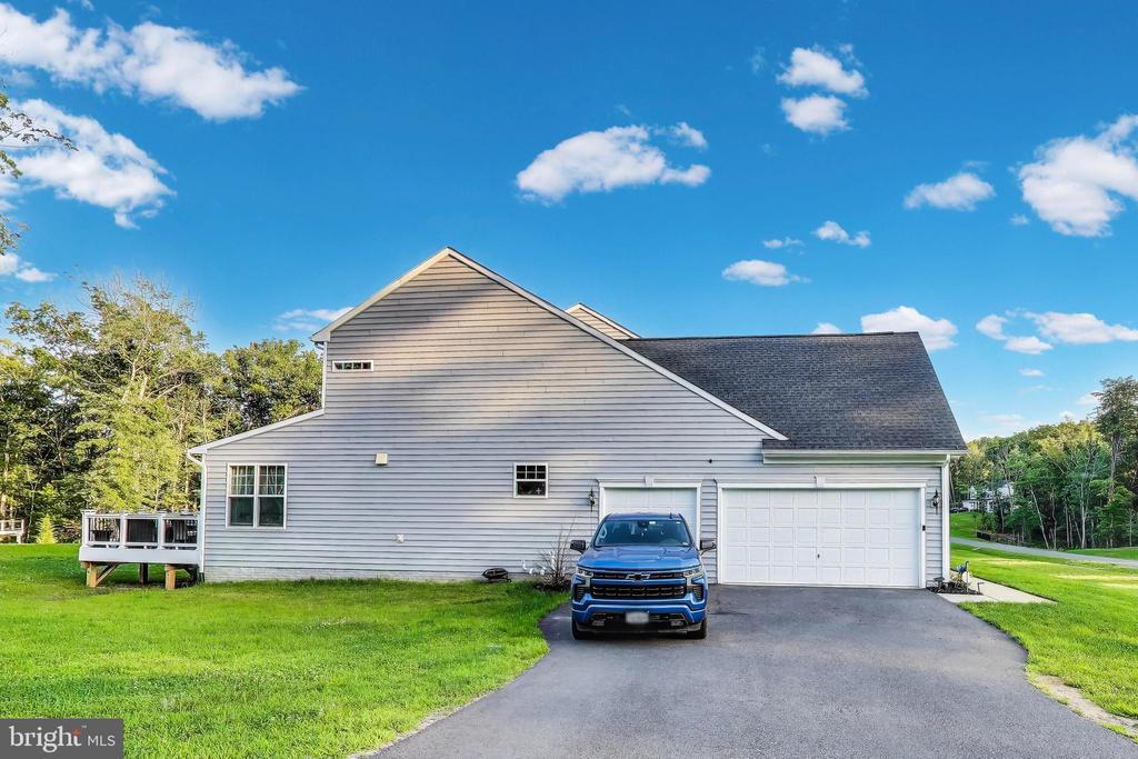 13001 WIPPLE CT, FREDERICKSBURG, Virginia 22407, 6 Bedrooms Bedrooms, ,6 BathroomsBathrooms,Residential,13001 WIPPLE CT,VASP2033910 MLS # VASP2033910