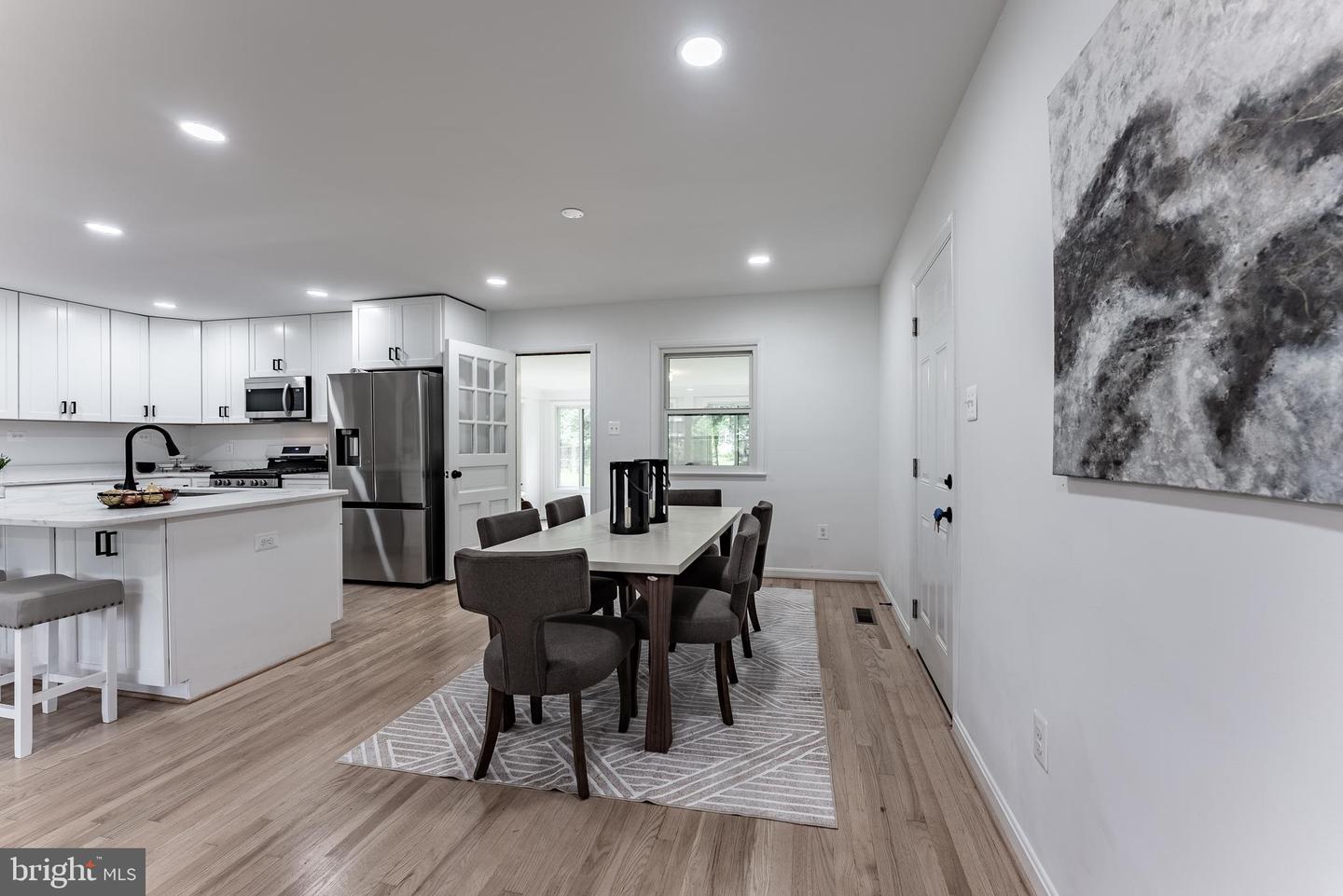 6420 SLEEPY RIDGE RD, FALLS CHURCH, Virginia 22042, 4 Bedrooms Bedrooms, ,3 BathroomsBathrooms,Residential,For sale,6420 SLEEPY RIDGE RD,VAFX2245134 MLS # VAFX2245134