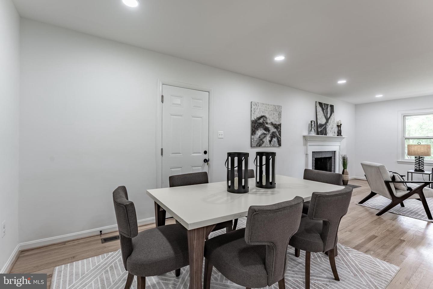 6420 SLEEPY RIDGE RD, FALLS CHURCH, Virginia 22042, 4 Bedrooms Bedrooms, ,3 BathroomsBathrooms,Residential,For sale,6420 SLEEPY RIDGE RD,VAFX2245134 MLS # VAFX2245134