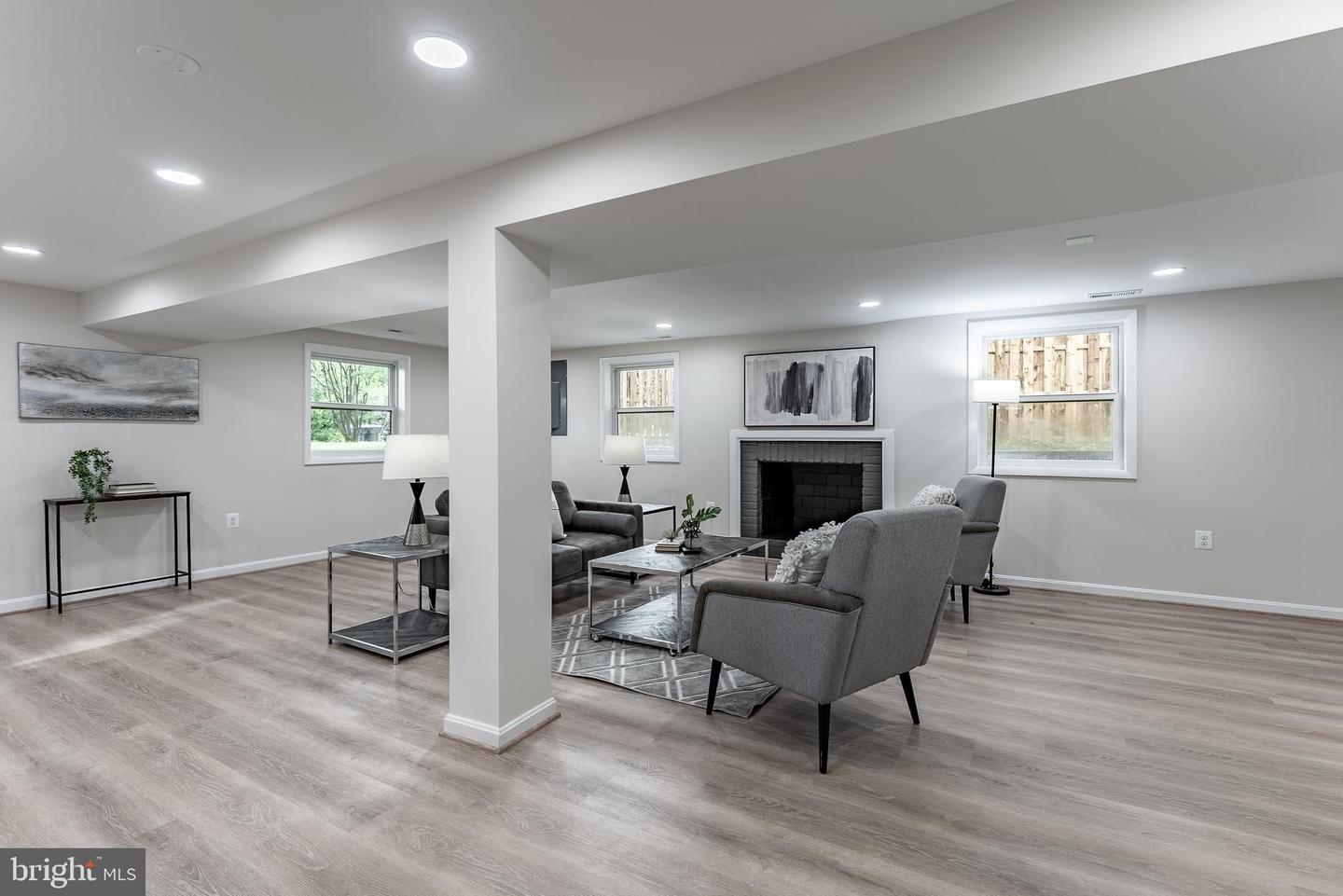 6420 SLEEPY RIDGE RD, FALLS CHURCH, Virginia 22042, 4 Bedrooms Bedrooms, ,3 BathroomsBathrooms,Residential,For sale,6420 SLEEPY RIDGE RD,VAFX2245134 MLS # VAFX2245134