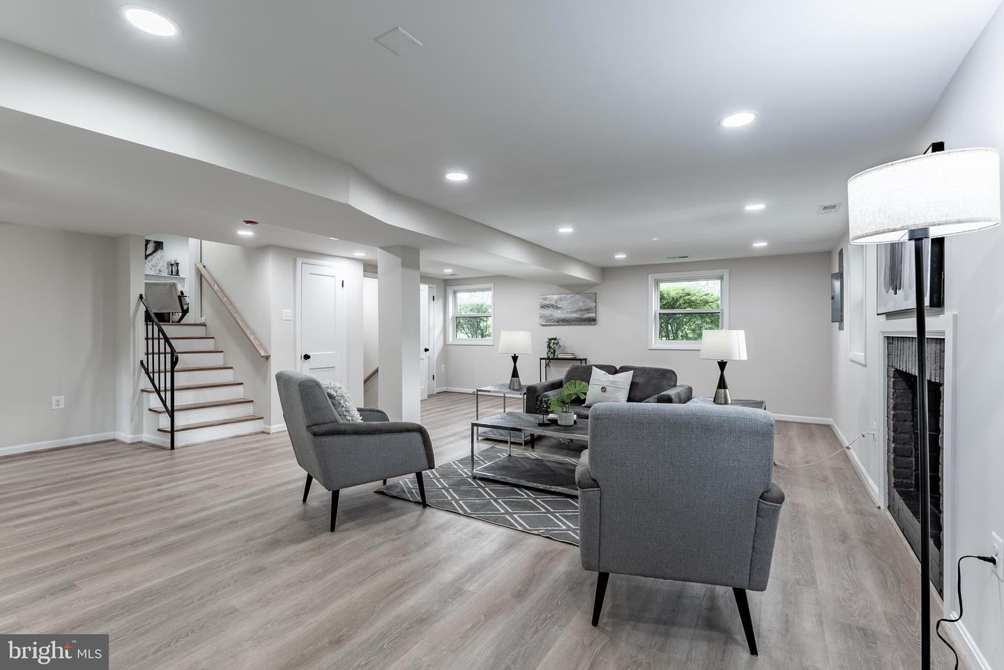 6420 SLEEPY RIDGE RD, FALLS CHURCH, Virginia 22042, 4 Bedrooms Bedrooms, ,3 BathroomsBathrooms,Residential,For sale,6420 SLEEPY RIDGE RD,VAFX2245134 MLS # VAFX2245134