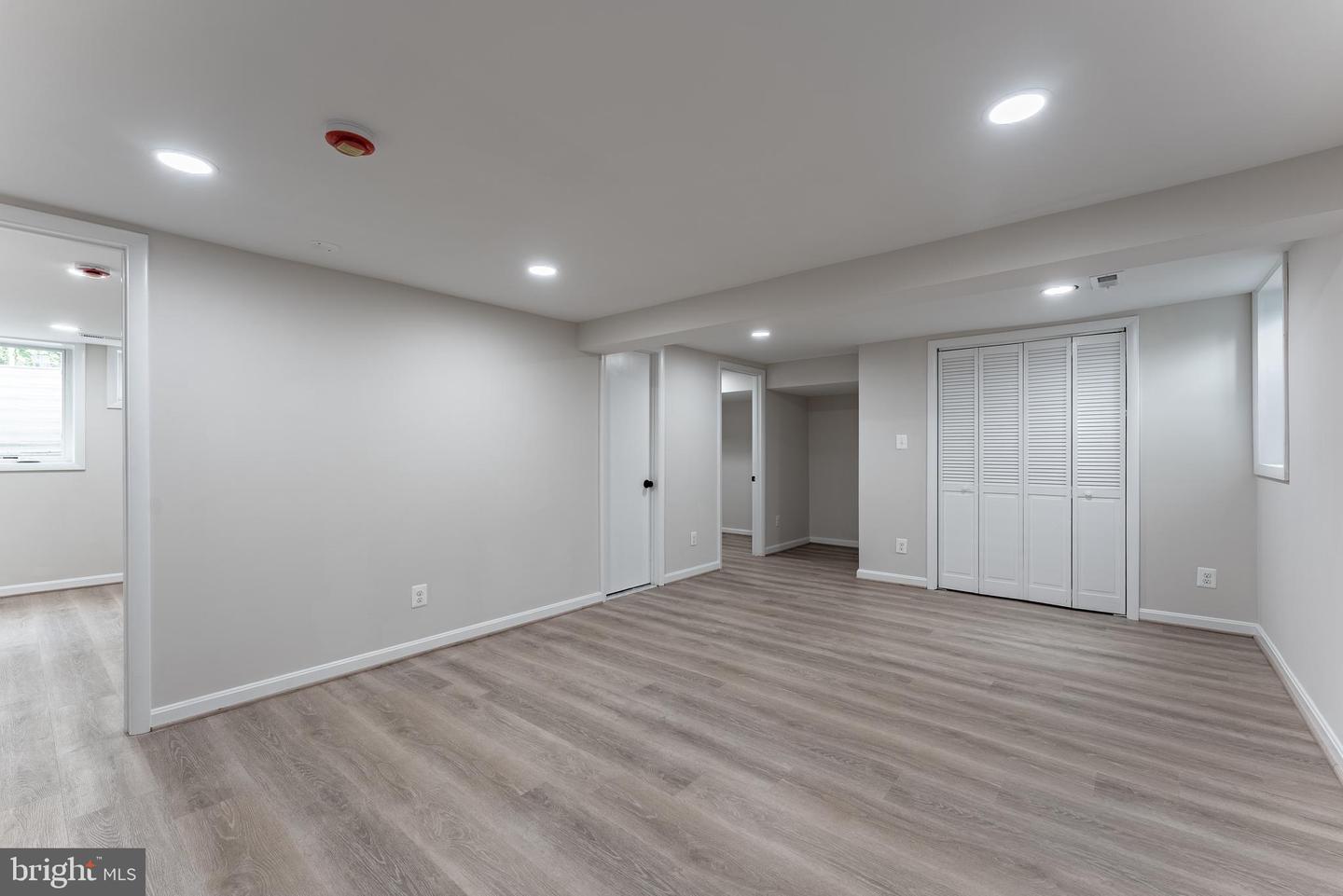 6420 SLEEPY RIDGE RD, FALLS CHURCH, Virginia 22042, 4 Bedrooms Bedrooms, ,3 BathroomsBathrooms,Residential,For sale,6420 SLEEPY RIDGE RD,VAFX2245134 MLS # VAFX2245134