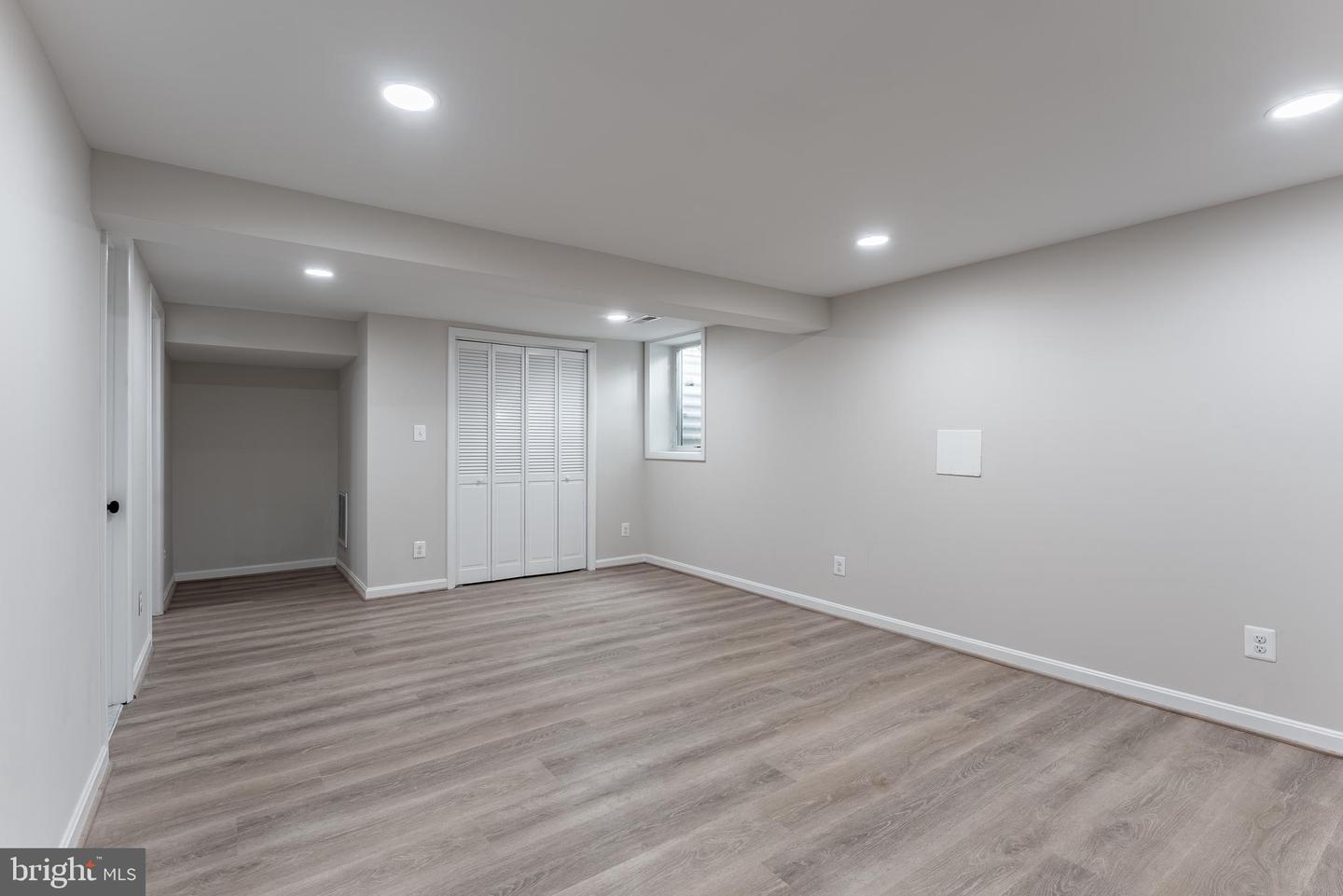 6420 SLEEPY RIDGE RD, FALLS CHURCH, Virginia 22042, 4 Bedrooms Bedrooms, ,3 BathroomsBathrooms,Residential,For sale,6420 SLEEPY RIDGE RD,VAFX2245134 MLS # VAFX2245134