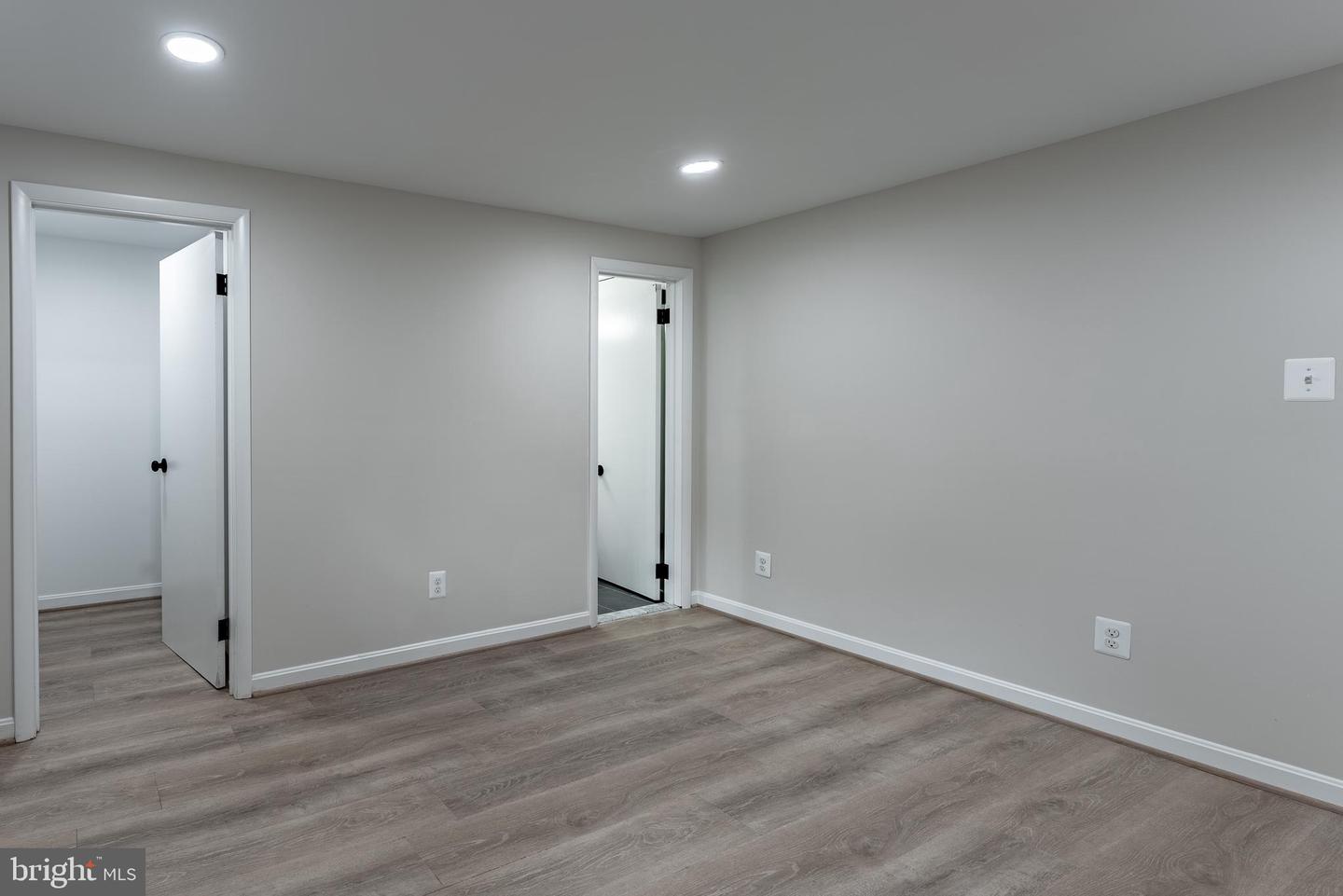 6420 SLEEPY RIDGE RD, FALLS CHURCH, Virginia 22042, 4 Bedrooms Bedrooms, ,3 BathroomsBathrooms,Residential,For sale,6420 SLEEPY RIDGE RD,VAFX2245134 MLS # VAFX2245134