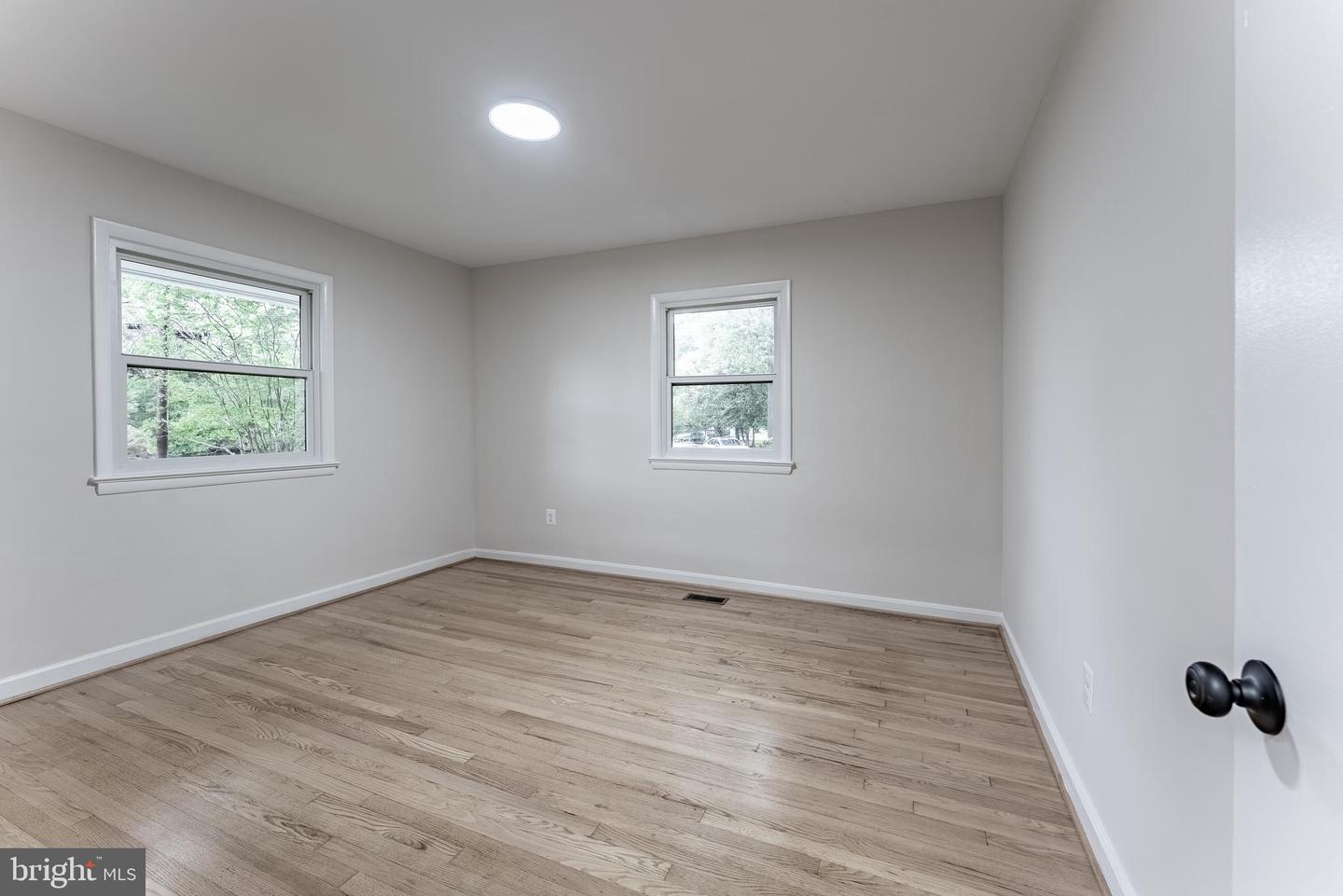 6420 SLEEPY RIDGE RD, FALLS CHURCH, Virginia 22042, 4 Bedrooms Bedrooms, ,3 BathroomsBathrooms,Residential,For sale,6420 SLEEPY RIDGE RD,VAFX2245134 MLS # VAFX2245134