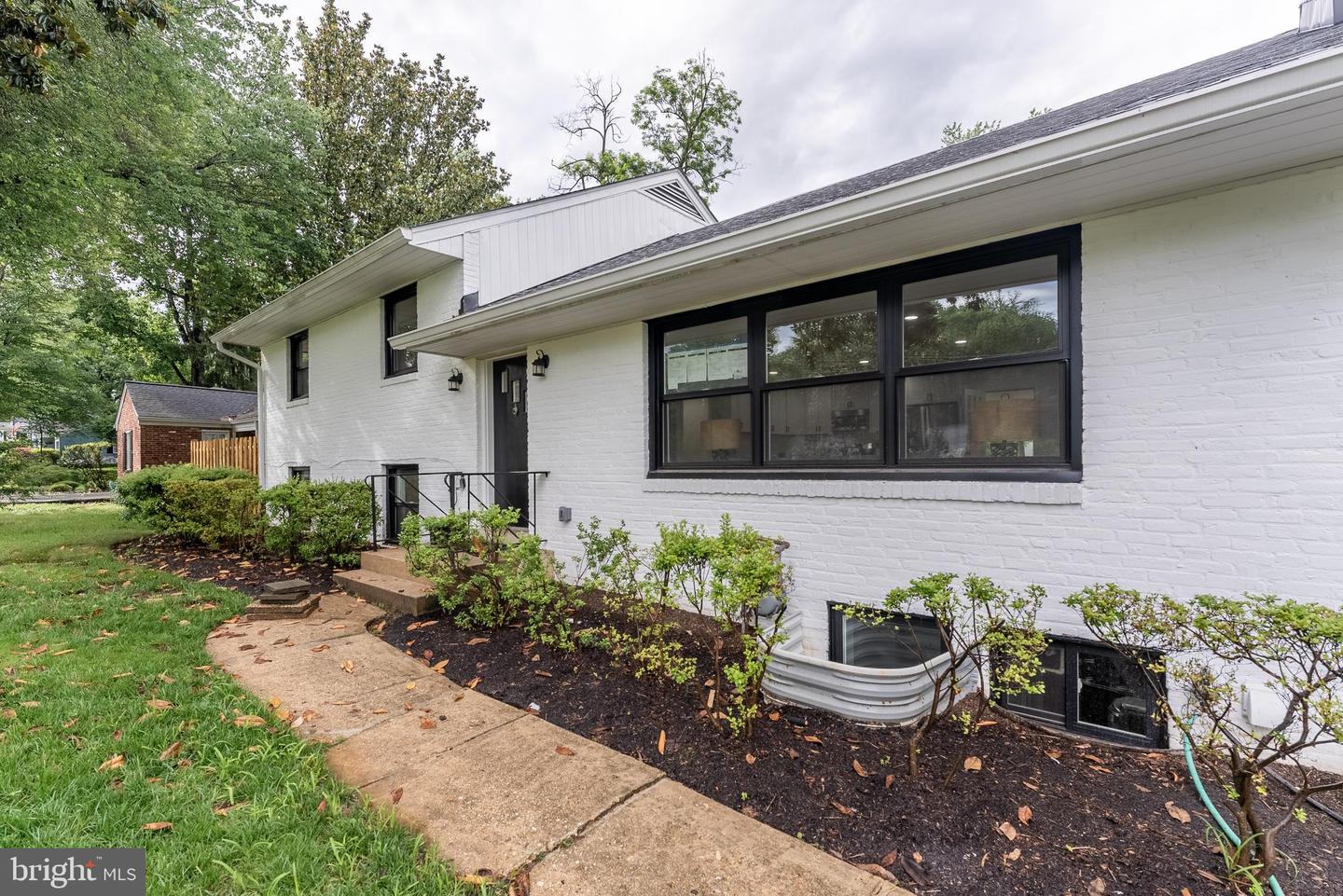 6420 SLEEPY RIDGE RD, FALLS CHURCH, Virginia 22042, 4 Bedrooms Bedrooms, ,3 BathroomsBathrooms,Residential,For sale,6420 SLEEPY RIDGE RD,VAFX2245134 MLS # VAFX2245134