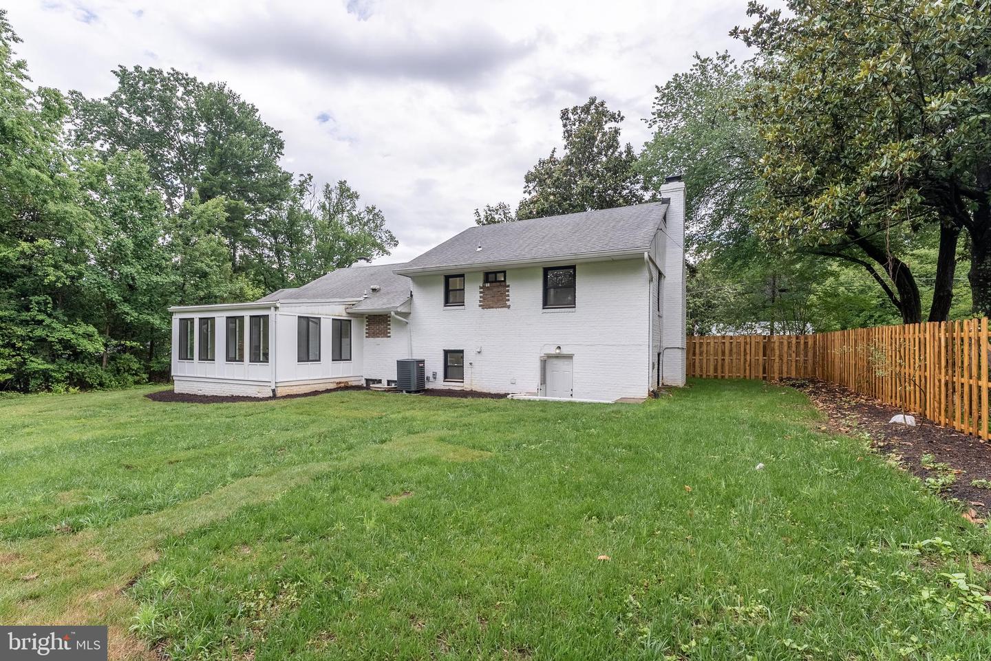 6420 SLEEPY RIDGE RD, FALLS CHURCH, Virginia 22042, 4 Bedrooms Bedrooms, ,3 BathroomsBathrooms,Residential,For sale,6420 SLEEPY RIDGE RD,VAFX2245134 MLS # VAFX2245134