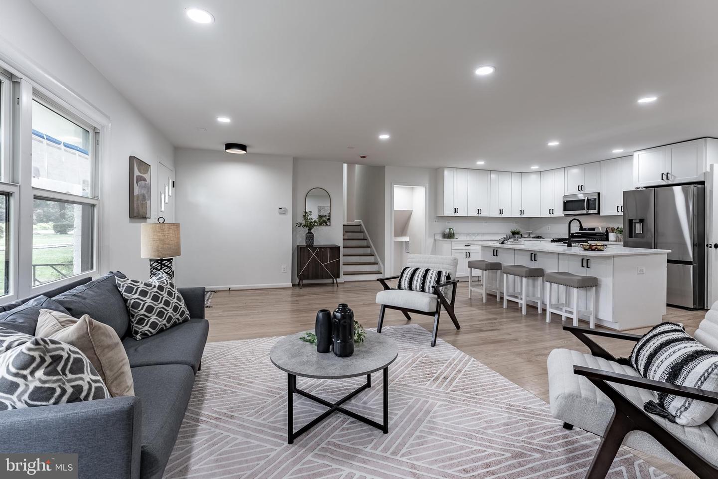 6420 SLEEPY RIDGE RD, FALLS CHURCH, Virginia 22042, 4 Bedrooms Bedrooms, ,3 BathroomsBathrooms,Residential,For sale,6420 SLEEPY RIDGE RD,VAFX2245134 MLS # VAFX2245134