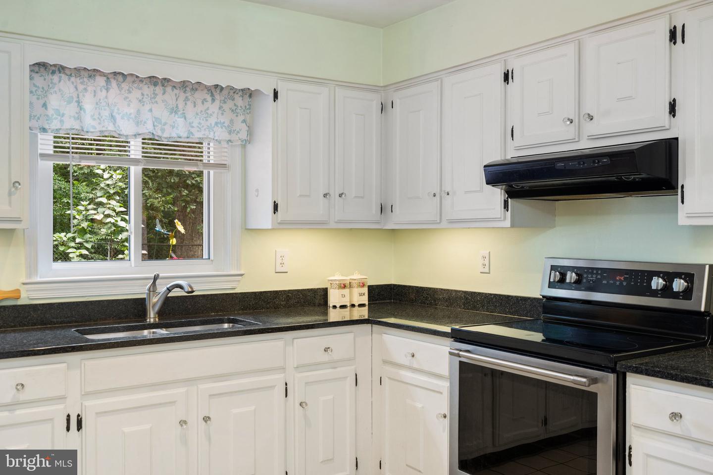 7401 LITTLE CT, WARRENTON, Virginia 20187, 4 Bedrooms Bedrooms, ,2 BathroomsBathrooms,Residential,For sale,7401 LITTLE CT,VAFQ2016920 MLS # VAFQ2016920