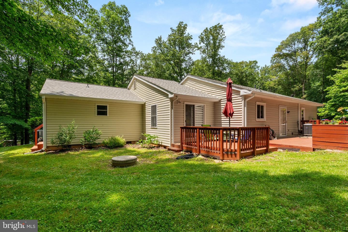 7401 LITTLE CT, WARRENTON, Virginia 20187, 4 Bedrooms Bedrooms, ,2 BathroomsBathrooms,Residential,For sale,7401 LITTLE CT,VAFQ2016920 MLS # VAFQ2016920