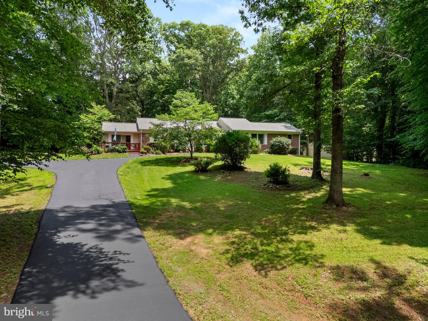 7401 LITTLE CT, WARRENTON, Virginia 20187, 4 Bedrooms Bedrooms, ,2 BathroomsBathrooms,Residential,For sale,7401 LITTLE CT,VAFQ2016920 MLS # VAFQ2016920