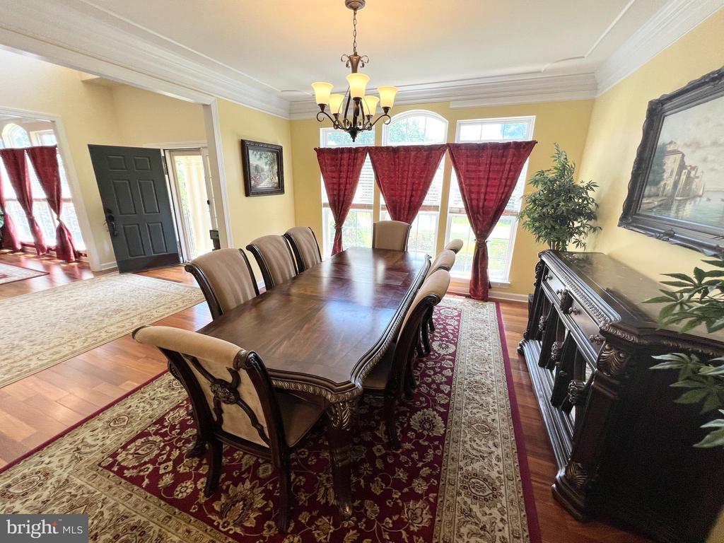 9404 DUNEDIN CT, FREDERICKSBURG, Virginia 22407, 6 Bedrooms Bedrooms, ,6 BathroomsBathrooms,Residential,9404 DUNEDIN CT,VASP2034088 MLS # VASP2034088