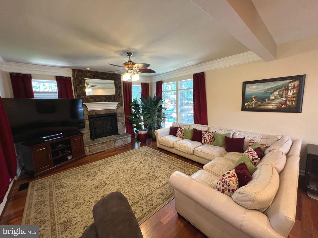 9404 DUNEDIN CT, FREDERICKSBURG, Virginia 22407, 6 Bedrooms Bedrooms, ,6 BathroomsBathrooms,Residential,9404 DUNEDIN CT,VASP2034088 MLS # VASP2034088