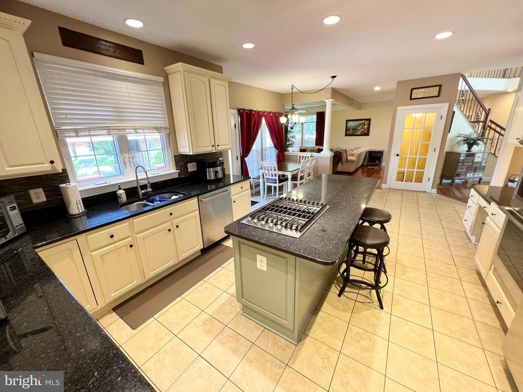 9404 DUNEDIN CT, FREDERICKSBURG, Virginia 22407, 6 Bedrooms Bedrooms, ,6 BathroomsBathrooms,Residential,9404 DUNEDIN CT,VASP2034088 MLS # VASP2034088