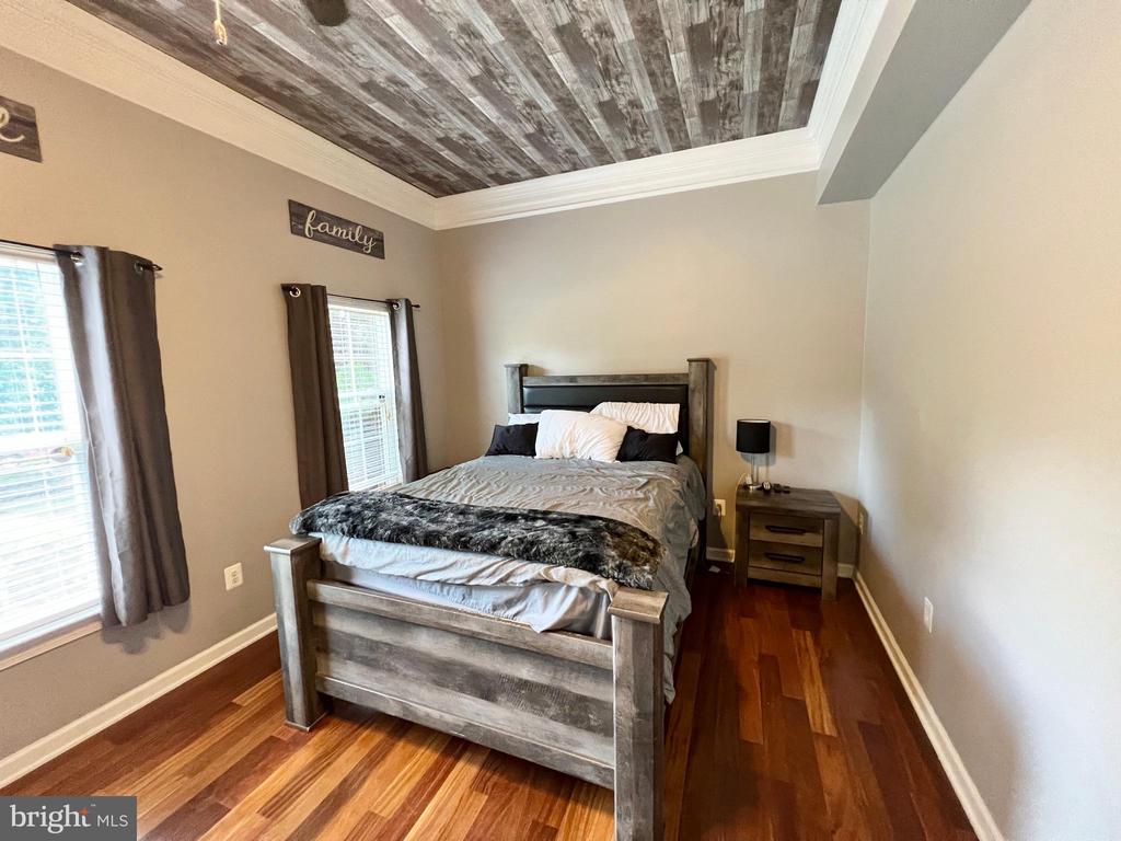 9404 DUNEDIN CT, FREDERICKSBURG, Virginia 22407, 6 Bedrooms Bedrooms, ,6 BathroomsBathrooms,Residential,9404 DUNEDIN CT,VASP2034088 MLS # VASP2034088