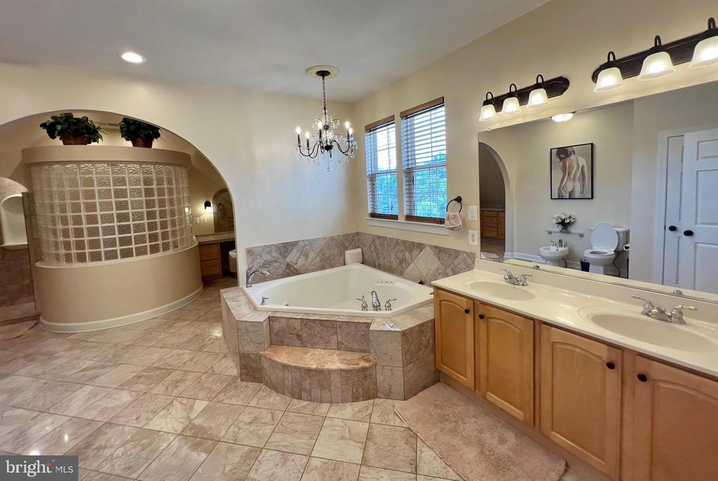 9404 DUNEDIN CT, FREDERICKSBURG, Virginia 22407, 6 Bedrooms Bedrooms, ,6 BathroomsBathrooms,Residential,9404 DUNEDIN CT,VASP2034088 MLS # VASP2034088