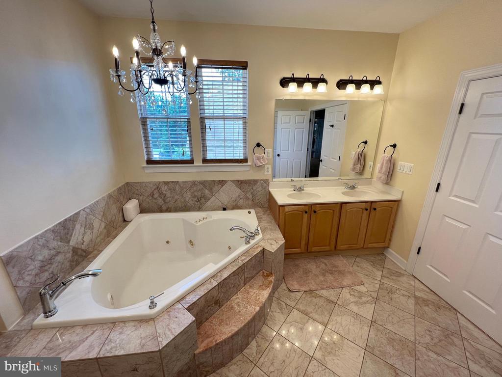 9404 DUNEDIN CT, FREDERICKSBURG, Virginia 22407, 6 Bedrooms Bedrooms, ,6 BathroomsBathrooms,Residential,9404 DUNEDIN CT,VASP2034088 MLS # VASP2034088