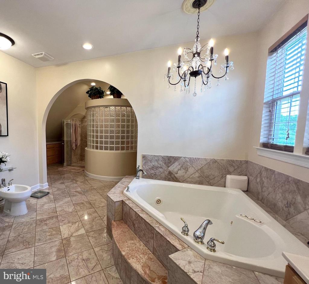 9404 DUNEDIN CT, FREDERICKSBURG, Virginia 22407, 6 Bedrooms Bedrooms, ,6 BathroomsBathrooms,Residential,9404 DUNEDIN CT,VASP2034088 MLS # VASP2034088