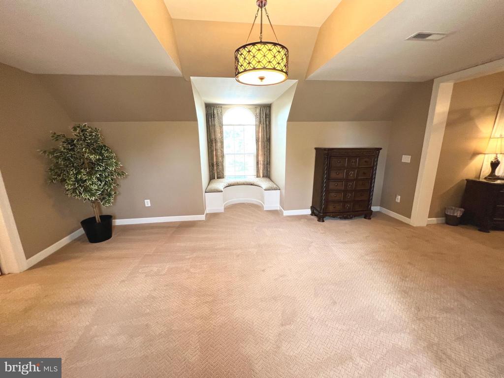 9404 DUNEDIN CT, FREDERICKSBURG, Virginia 22407, 6 Bedrooms Bedrooms, ,6 BathroomsBathrooms,Residential,9404 DUNEDIN CT,VASP2034088 MLS # VASP2034088