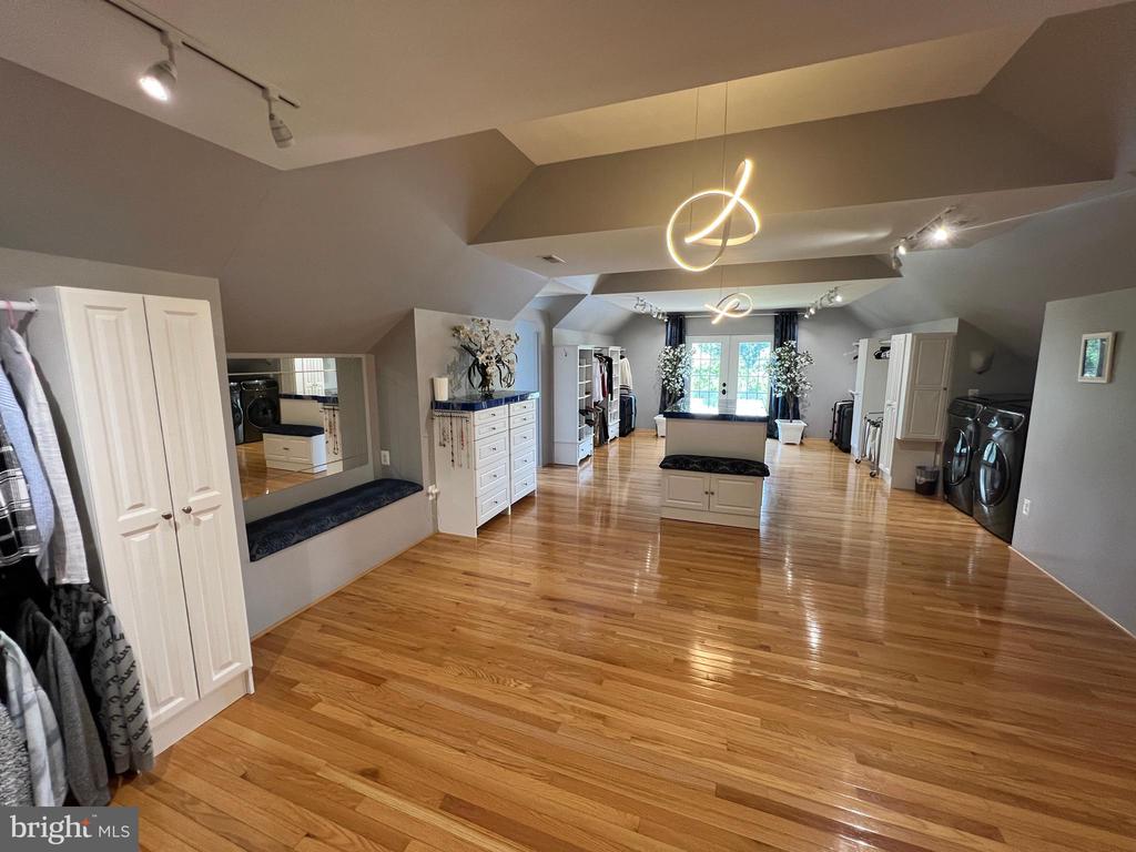 9404 DUNEDIN CT, FREDERICKSBURG, Virginia 22407, 6 Bedrooms Bedrooms, ,6 BathroomsBathrooms,Residential,9404 DUNEDIN CT,VASP2034088 MLS # VASP2034088