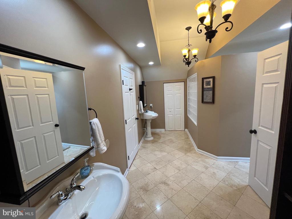 9404 DUNEDIN CT, FREDERICKSBURG, Virginia 22407, 6 Bedrooms Bedrooms, ,6 BathroomsBathrooms,Residential,9404 DUNEDIN CT,VASP2034088 MLS # VASP2034088