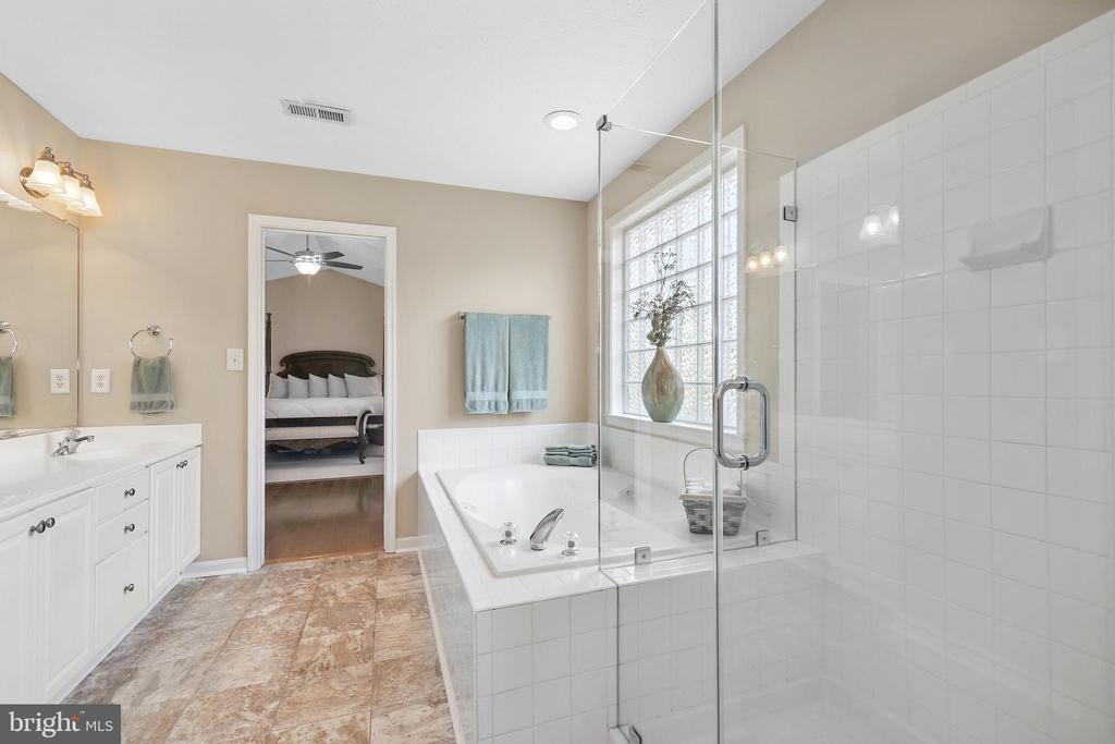 2808 OCONNOR CT, FREDERICKSBURG, Virginia 22408, 4 Bedrooms Bedrooms, ,3 BathroomsBathrooms,Residential,2808 OCONNOR CT,VASP2034022 MLS # VASP2034022