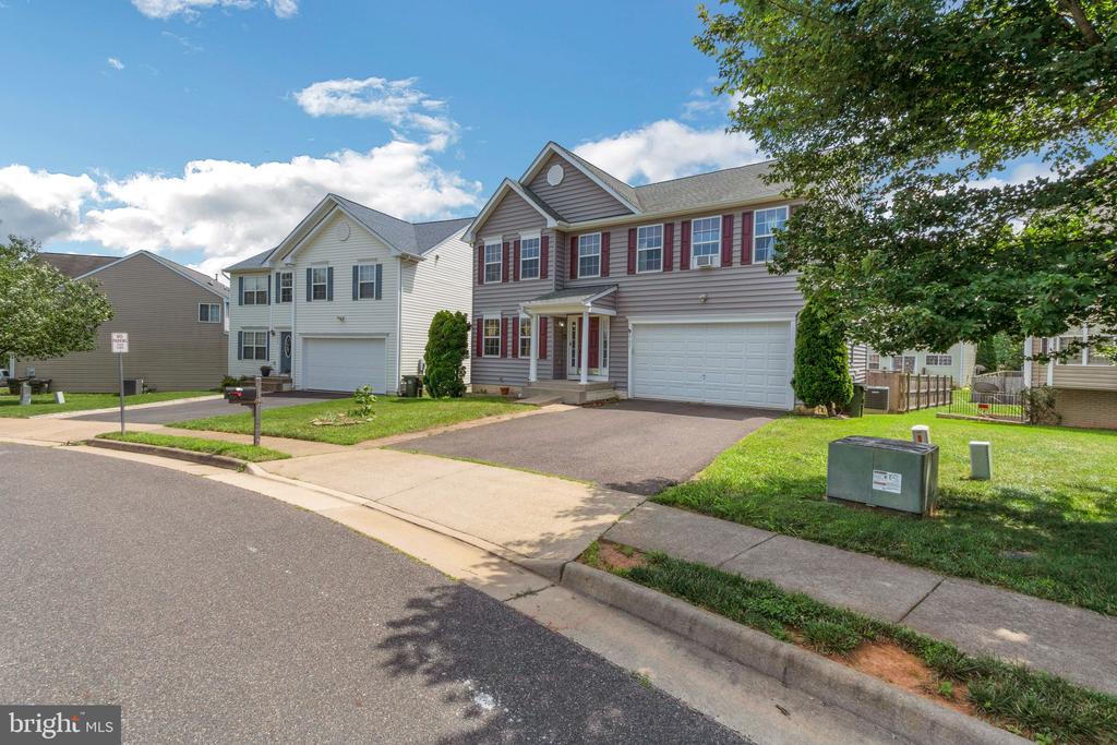 937 LAKEWOOD CIR, CULPEPER, Virginia 22701, 4 Bedrooms Bedrooms, ,2 BathroomsBathrooms,Residential,937 LAKEWOOD CIR,VACU2010898 MLS # VACU2010898