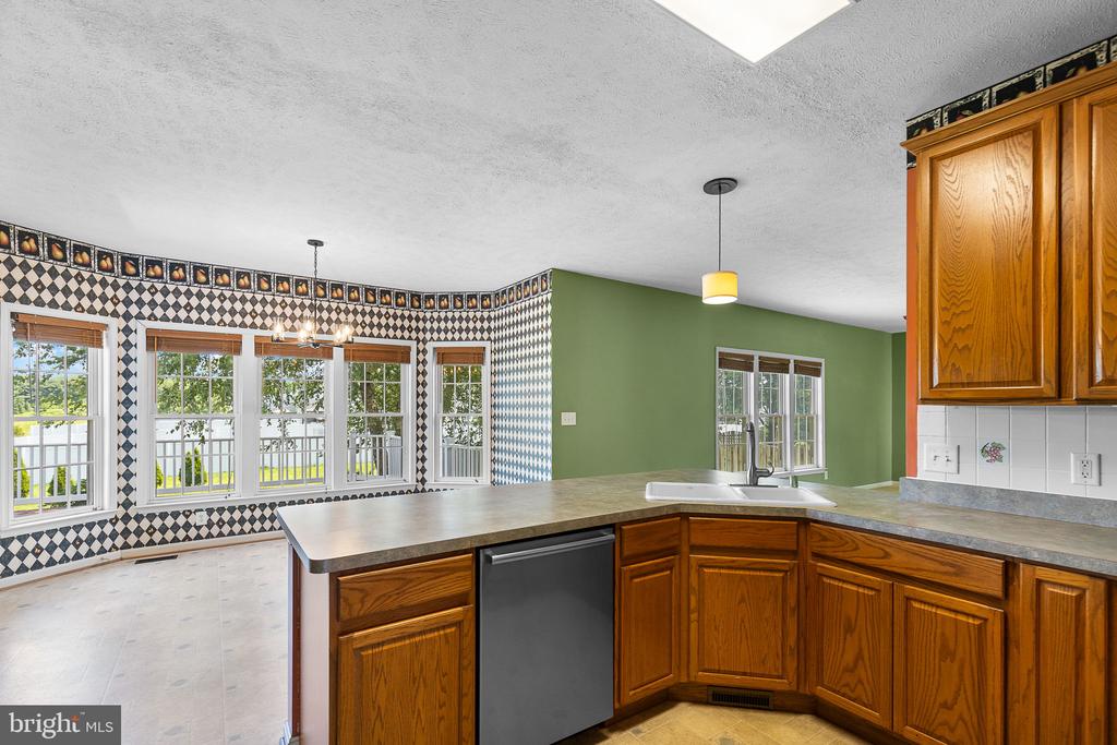 2703 SCHUMANN ST, FREDERICKSBURG, Virginia 22408, 5 Bedrooms Bedrooms, ,3 BathroomsBathrooms,Residential,2703 SCHUMANN ST,VASP2034230 MLS # VASP2034230