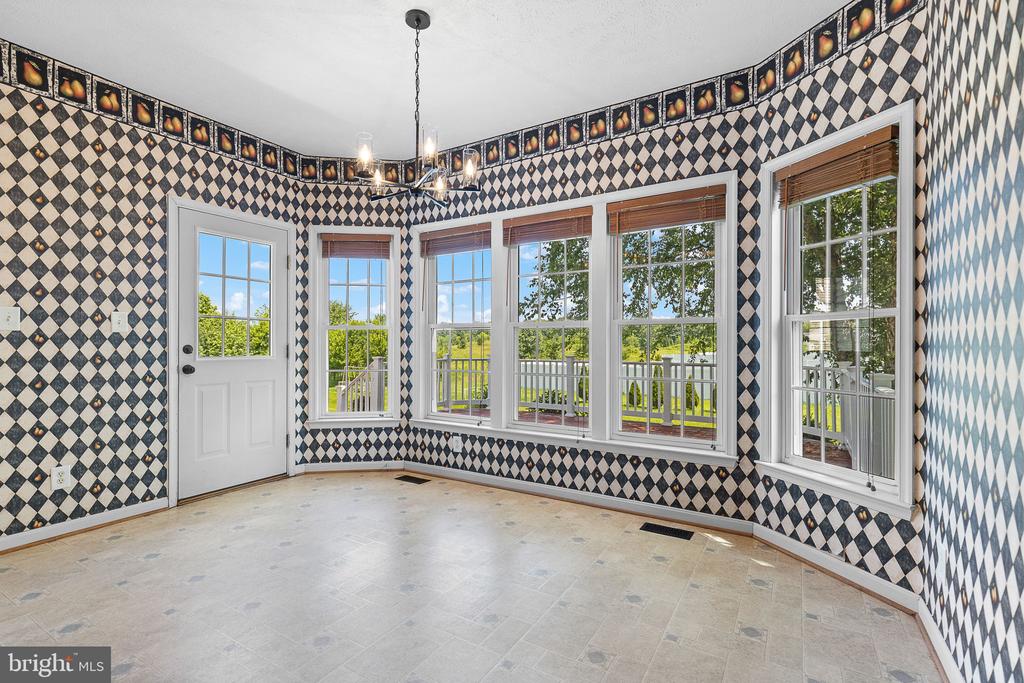 2703 SCHUMANN ST, FREDERICKSBURG, Virginia 22408, 5 Bedrooms Bedrooms, ,3 BathroomsBathrooms,Residential,2703 SCHUMANN ST,VASP2034230 MLS # VASP2034230