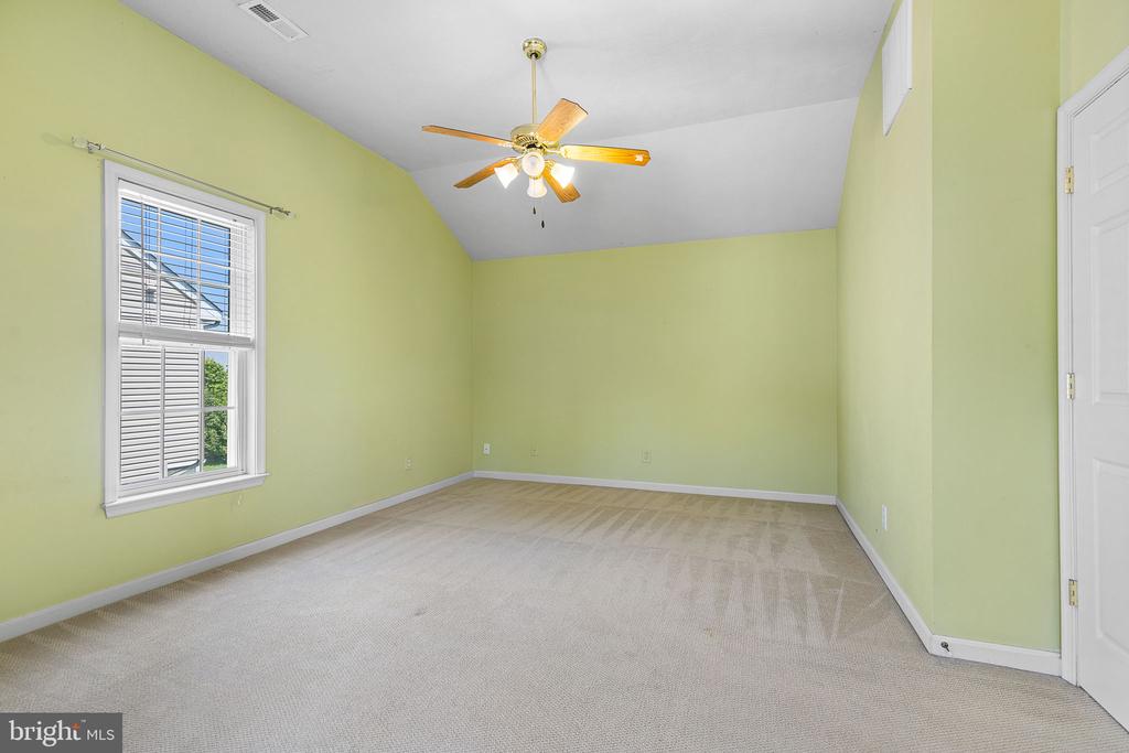 2703 SCHUMANN ST, FREDERICKSBURG, Virginia 22408, 5 Bedrooms Bedrooms, ,3 BathroomsBathrooms,Residential,2703 SCHUMANN ST,VASP2034230 MLS # VASP2034230