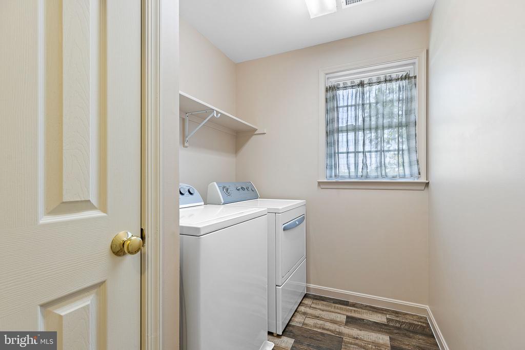 2703 SCHUMANN ST, FREDERICKSBURG, Virginia 22408, 5 Bedrooms Bedrooms, ,3 BathroomsBathrooms,Residential,2703 SCHUMANN ST,VASP2034230 MLS # VASP2034230