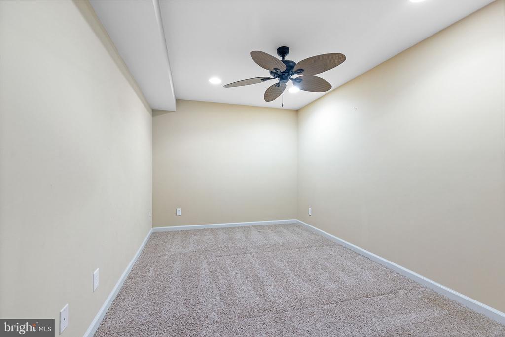 2703 SCHUMANN ST, FREDERICKSBURG, Virginia 22408, 5 Bedrooms Bedrooms, ,3 BathroomsBathrooms,Residential,2703 SCHUMANN ST,VASP2034230 MLS # VASP2034230