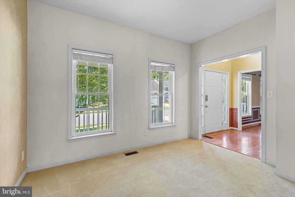 2703 SCHUMANN ST, FREDERICKSBURG, Virginia 22408, 5 Bedrooms Bedrooms, ,3 BathroomsBathrooms,Residential,2703 SCHUMANN ST,VASP2034230 MLS # VASP2034230