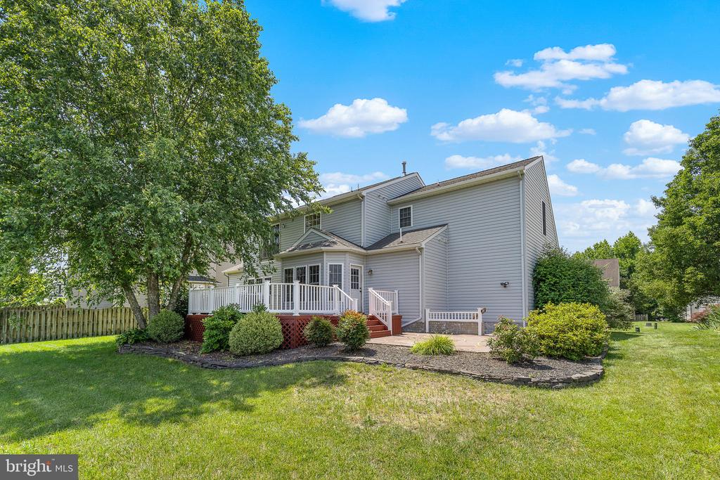 2703 SCHUMANN ST, FREDERICKSBURG, Virginia 22408, 5 Bedrooms Bedrooms, ,3 BathroomsBathrooms,Residential,2703 SCHUMANN ST,VASP2034230 MLS # VASP2034230