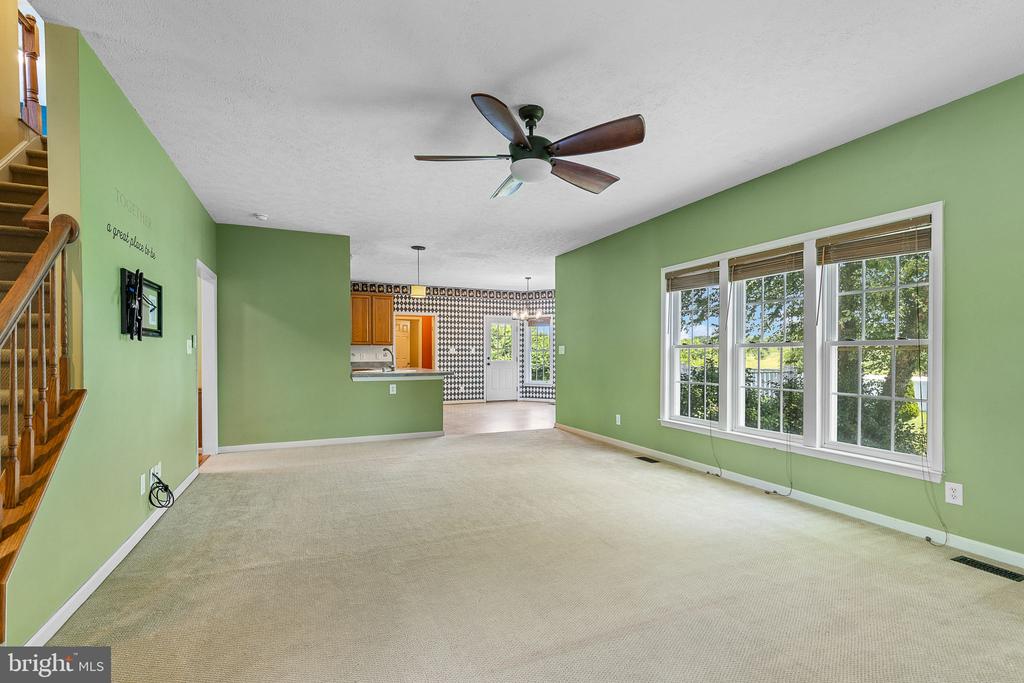 2703 SCHUMANN ST, FREDERICKSBURG, Virginia 22408, 5 Bedrooms Bedrooms, ,3 BathroomsBathrooms,Residential,2703 SCHUMANN ST,VASP2034230 MLS # VASP2034230