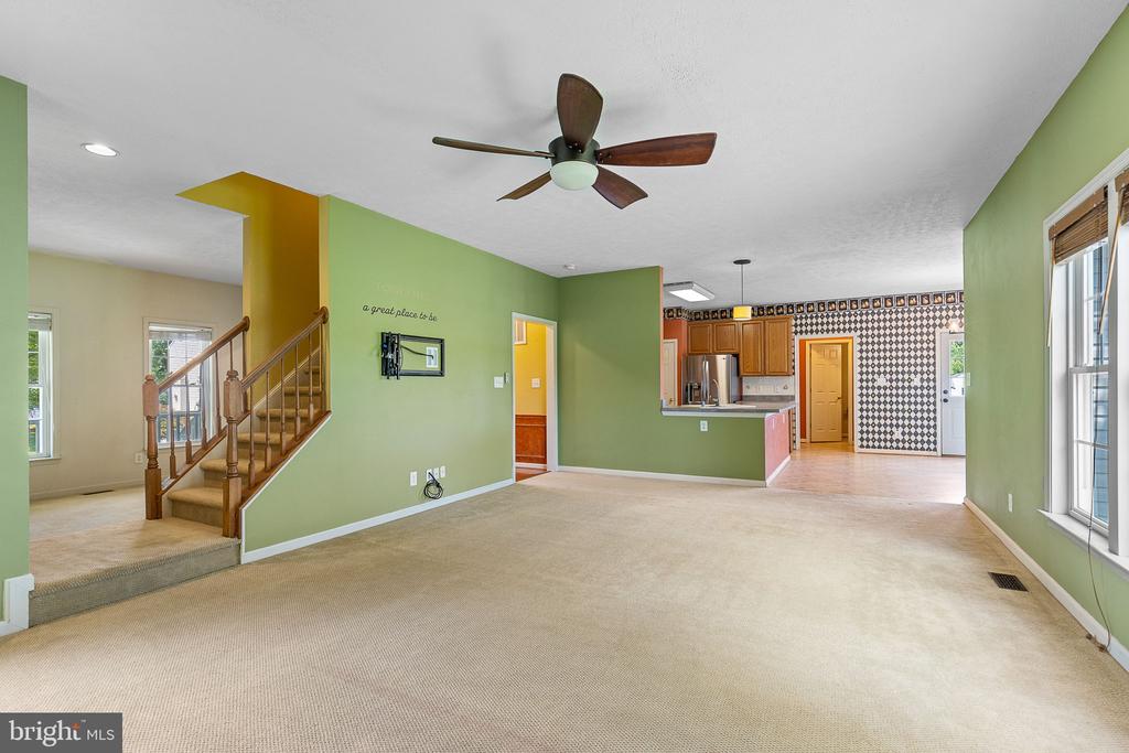2703 SCHUMANN ST, FREDERICKSBURG, Virginia 22408, 5 Bedrooms Bedrooms, ,3 BathroomsBathrooms,Residential,2703 SCHUMANN ST,VASP2034230 MLS # VASP2034230