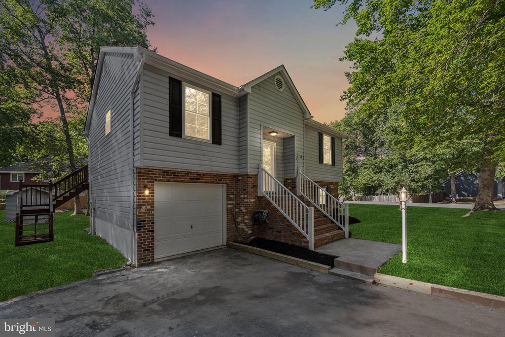 10716 CRESTWOOD DR, SPOTSYLVANIA, Virginia 22553, 3 Bedrooms Bedrooms, ,2 BathroomsBathrooms,Residential,10716 CRESTWOOD DR,VASP2034242 MLS # VASP2034242
