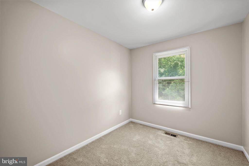 5242 MAGNOLIA PL, FREDERICKSBURG, Virginia 22407, 3 Bedrooms Bedrooms, ,1 BathroomBathrooms,Residential,BREEZEWOOD,5242 MAGNOLIA PL,VASP2034290 MLS # VASP2034290