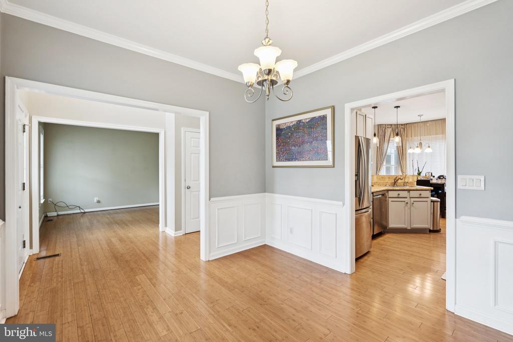 9310 TIMBERLAKE RD, FREDERICKSBURG, Virginia 22408, 3 Bedrooms Bedrooms, ,3 BathroomsBathrooms,Residential,9310 TIMBERLAKE RD,VASP2034300 MLS # VASP2034300