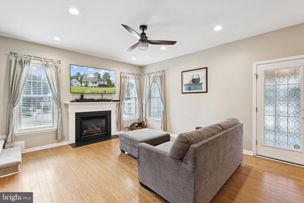 9310 TIMBERLAKE RD, FREDERICKSBURG, Virginia 22408, 3 Bedrooms Bedrooms, ,3 BathroomsBathrooms,Residential,9310 TIMBERLAKE RD,VASP2034300 MLS # VASP2034300