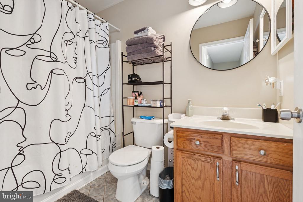 9310 TIMBERLAKE RD, FREDERICKSBURG, Virginia 22408, 3 Bedrooms Bedrooms, ,3 BathroomsBathrooms,Residential,9310 TIMBERLAKE RD,VASP2034300 MLS # VASP2034300