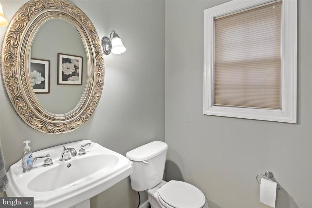 2724 LITTLE GUNSTOCK RD, BUMPASS, Virginia 23024, 6 Bedrooms Bedrooms, ,3 BathroomsBathrooms,Residential,2724 LITTLE GUNSTOCK RD,VASP2034210 MLS # VASP2034210
