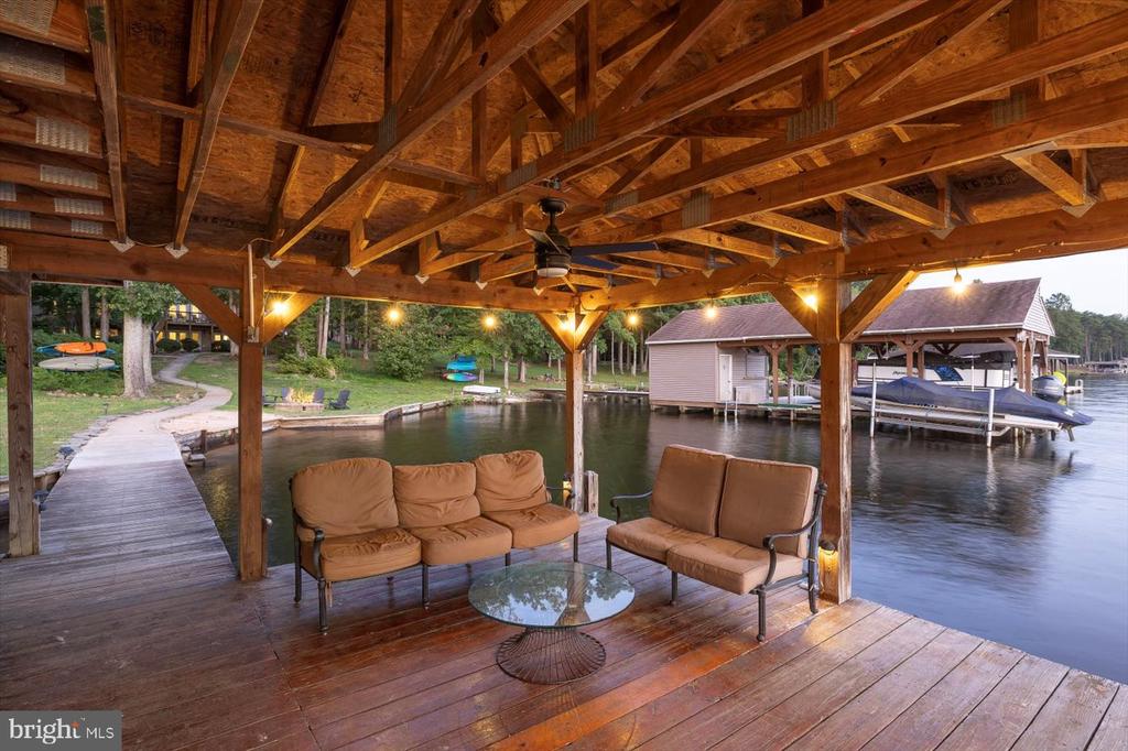 2724 LITTLE GUNSTOCK RD, BUMPASS, Virginia 23024, 6 Bedrooms Bedrooms, ,3 BathroomsBathrooms,Residential,2724 LITTLE GUNSTOCK RD,VASP2034210 MLS # VASP2034210